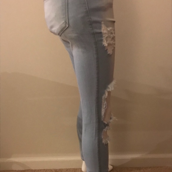 Sold - Picture 6 of 7